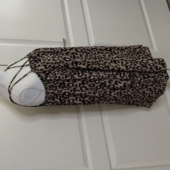 entro women's small leopard print criss cross off shoulder dress long sleeve - Picture 4 of 9